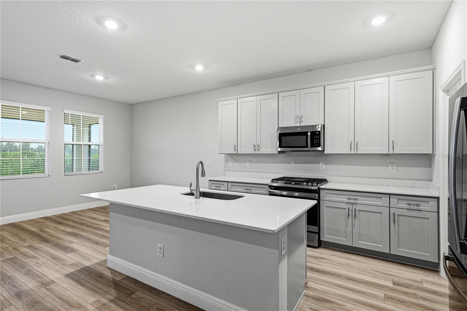 12253 CATTLESIDE DR — photo 29