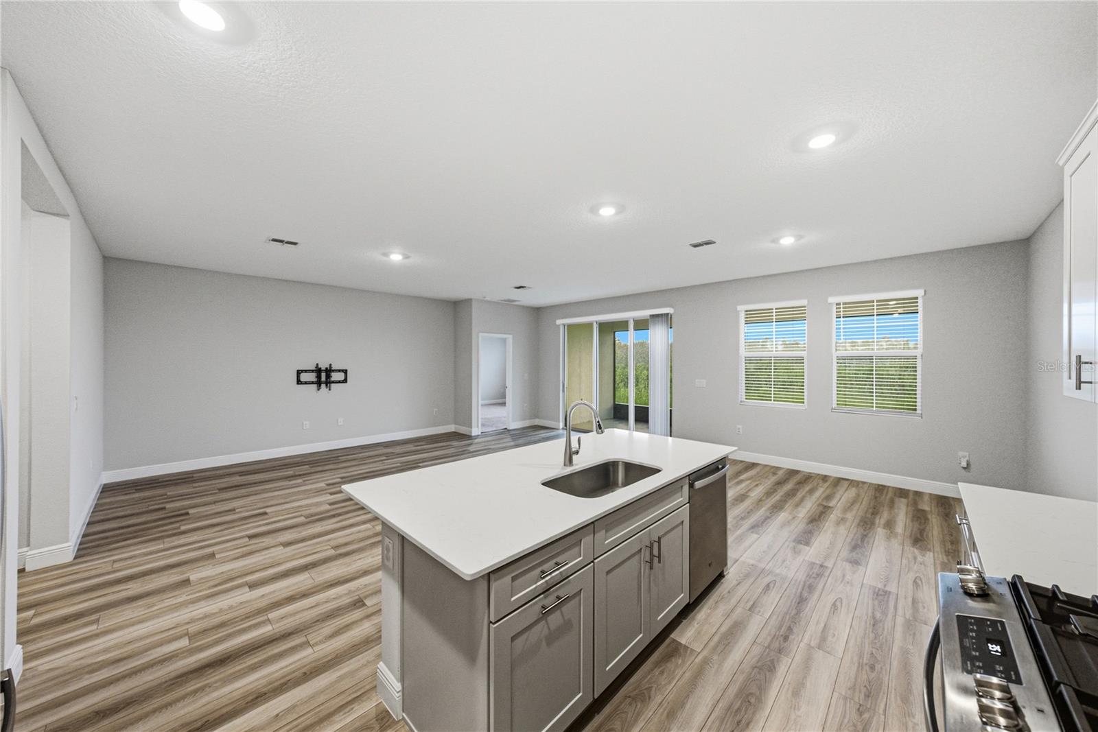 12253 CATTLESIDE DR — photo 36