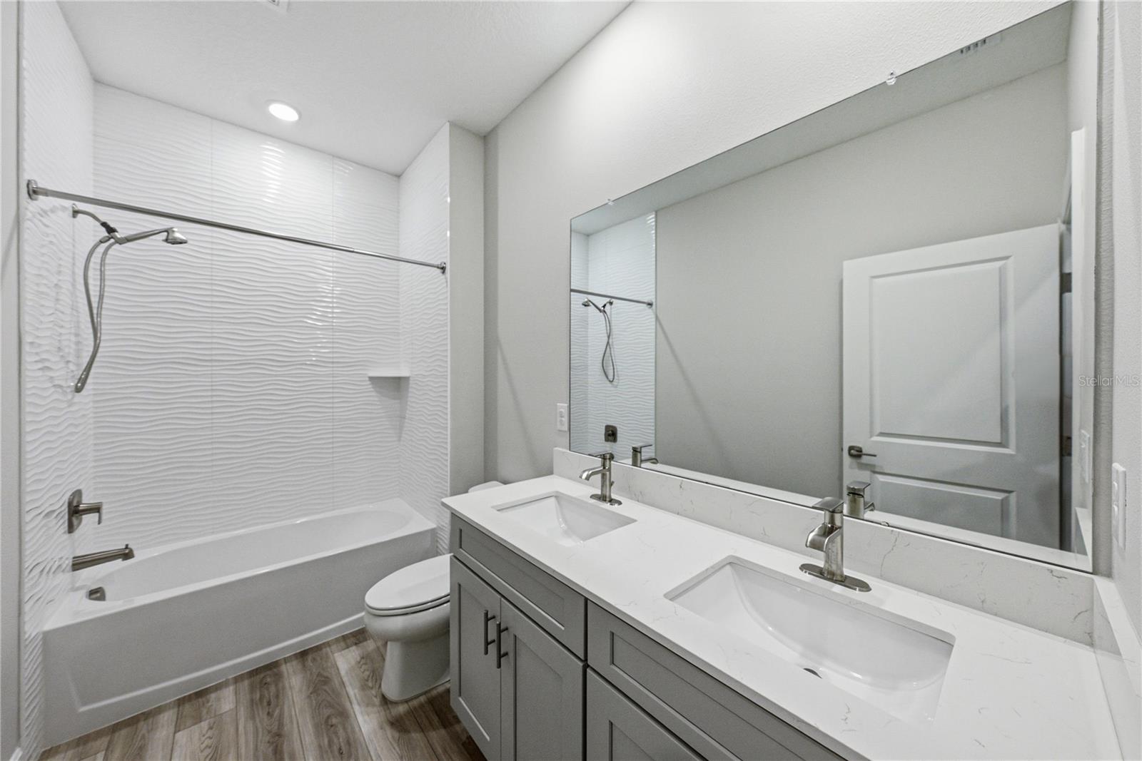12253 CATTLESIDE DR — photo 17