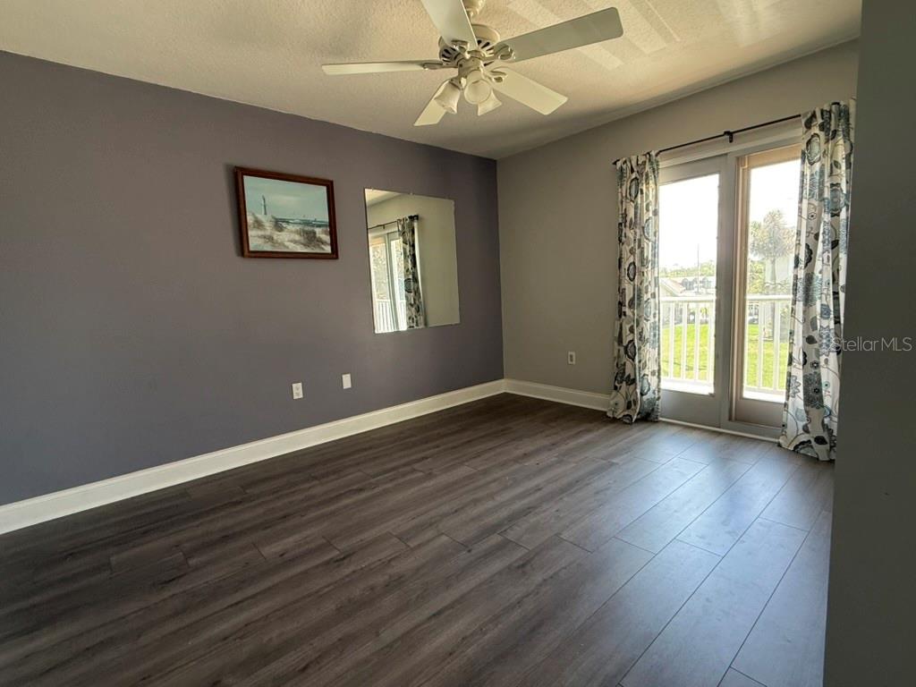 7637 HATTERAS DR — photo 11