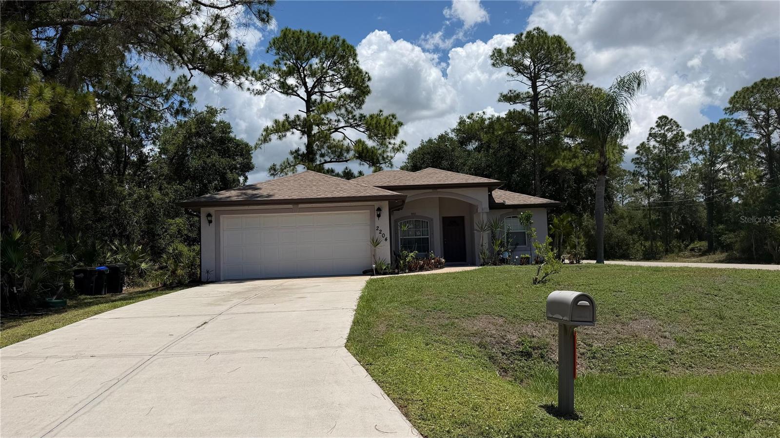 2204 SPARKLE LN — photo 5