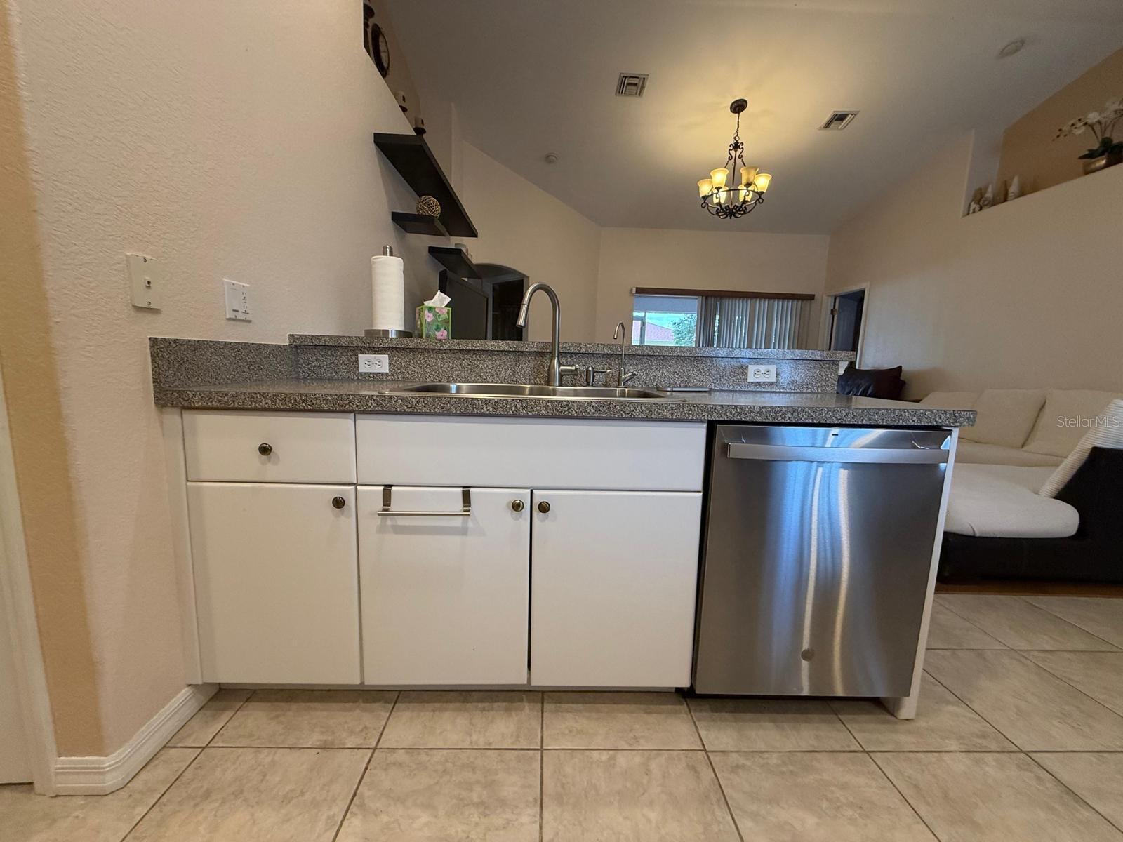 2204 SPARKLE LN — photo 55