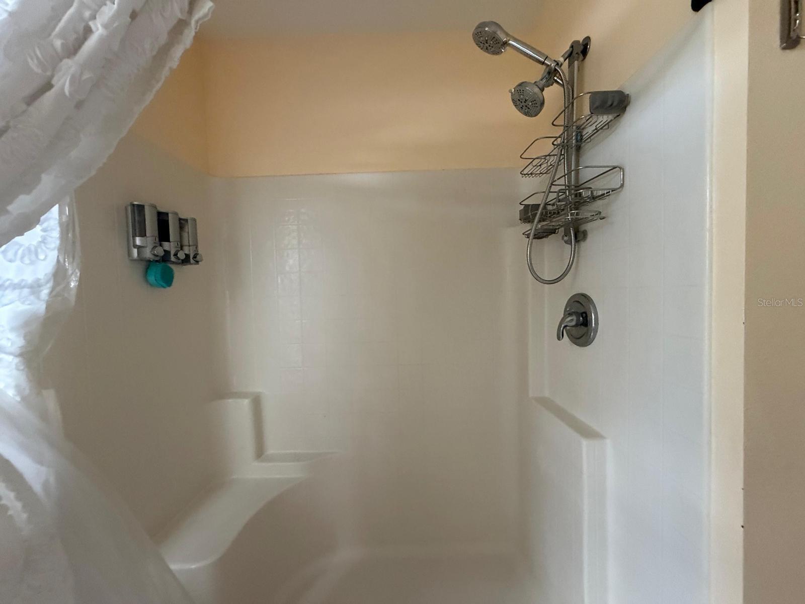2204 SPARKLE LN — photo 36