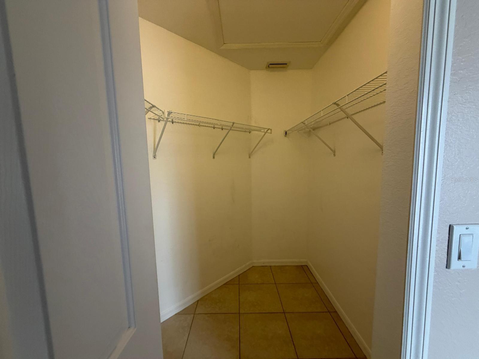 2204 SPARKLE LN — photo 29