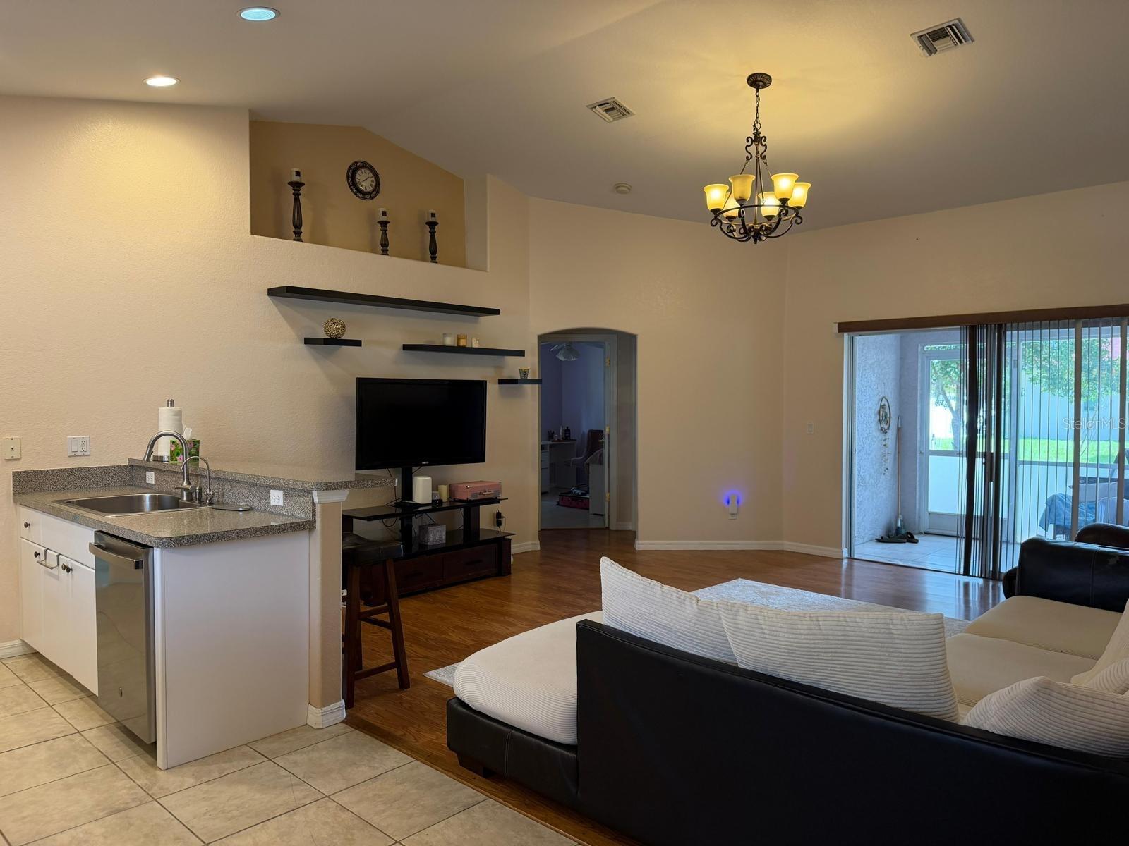 2204 SPARKLE LN — photo 35