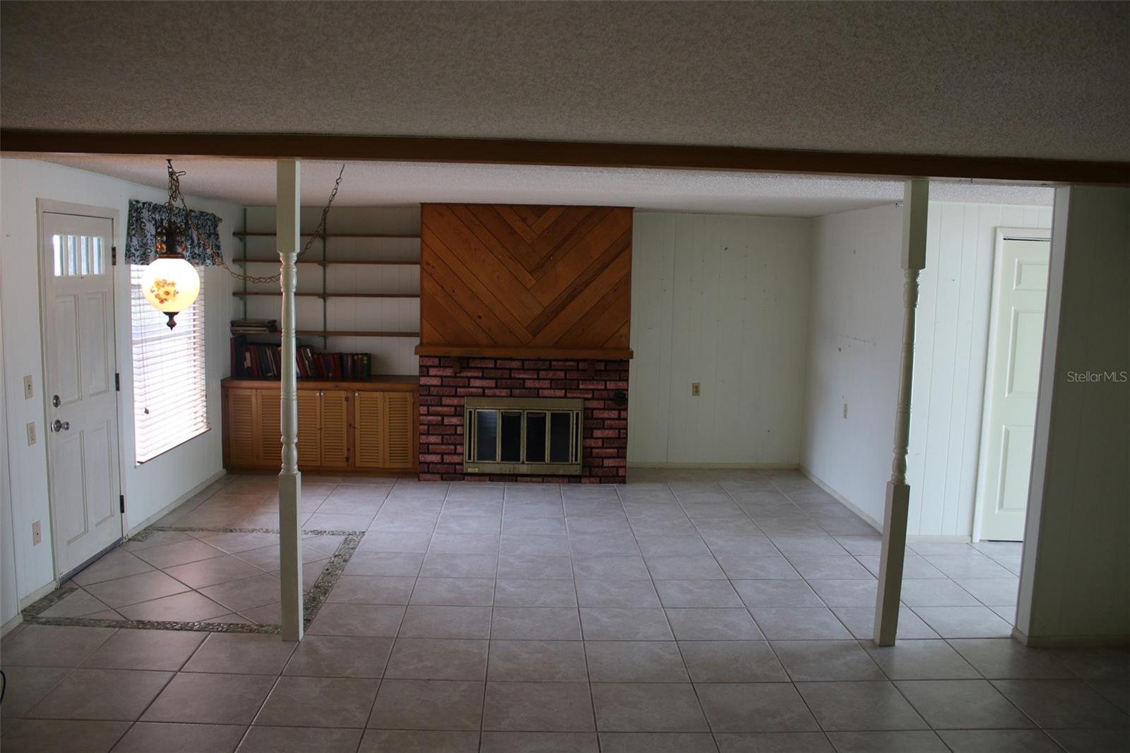 407 N POMPANO AVE — photo 5