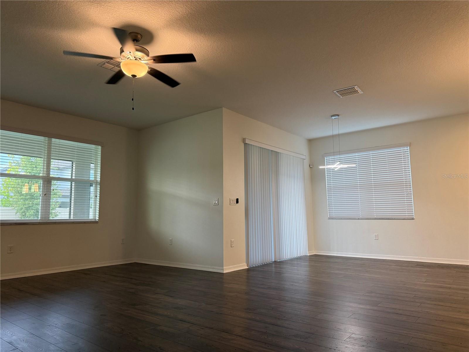 33263 SYCAMORE LEAF DR — photo 39