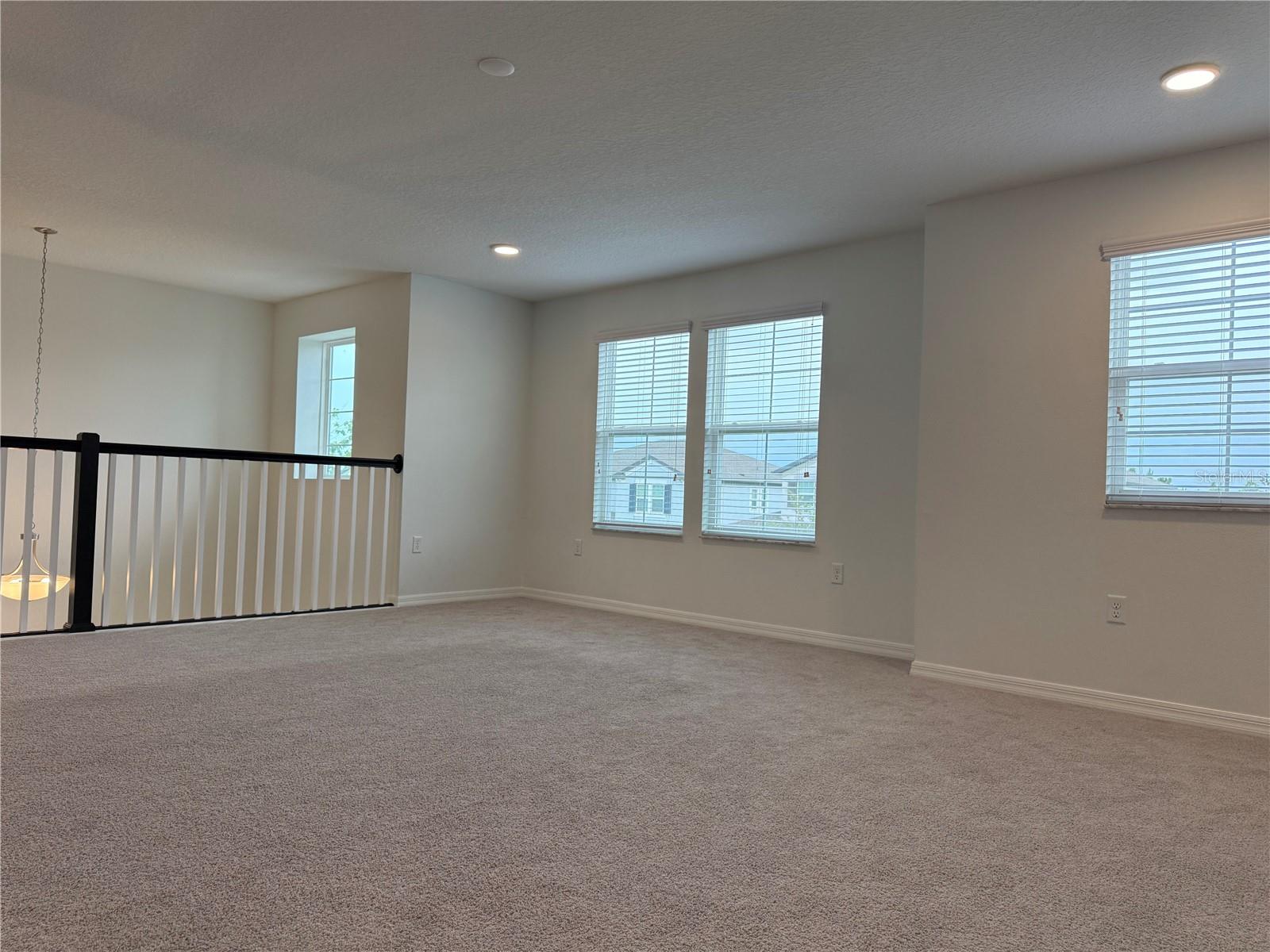 33263 SYCAMORE LEAF DR — photo 35