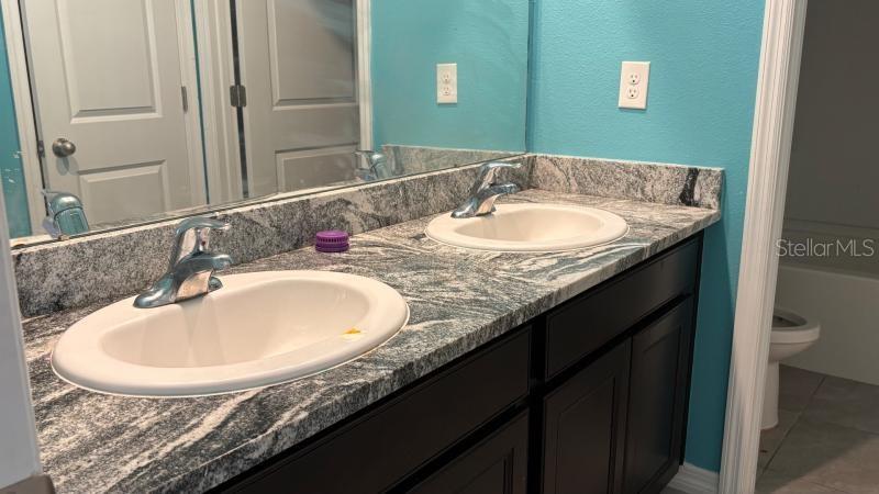 16453 WOODSIDE GLN — photo 14