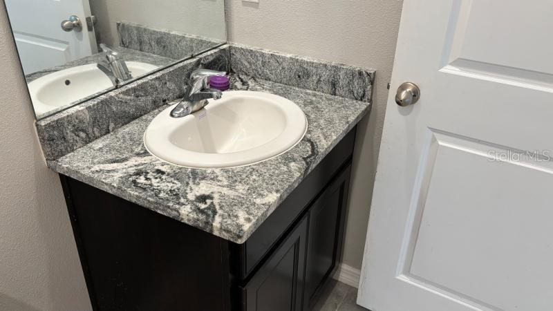16453 WOODSIDE GLN — photo 7