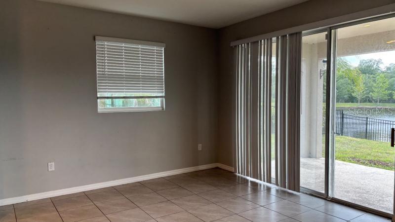 16453 WOODSIDE GLN — photo 4