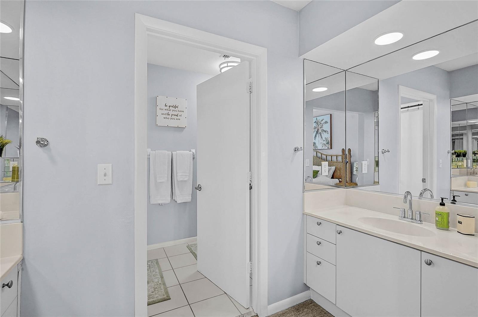 508 FOREST WAY — photo 22