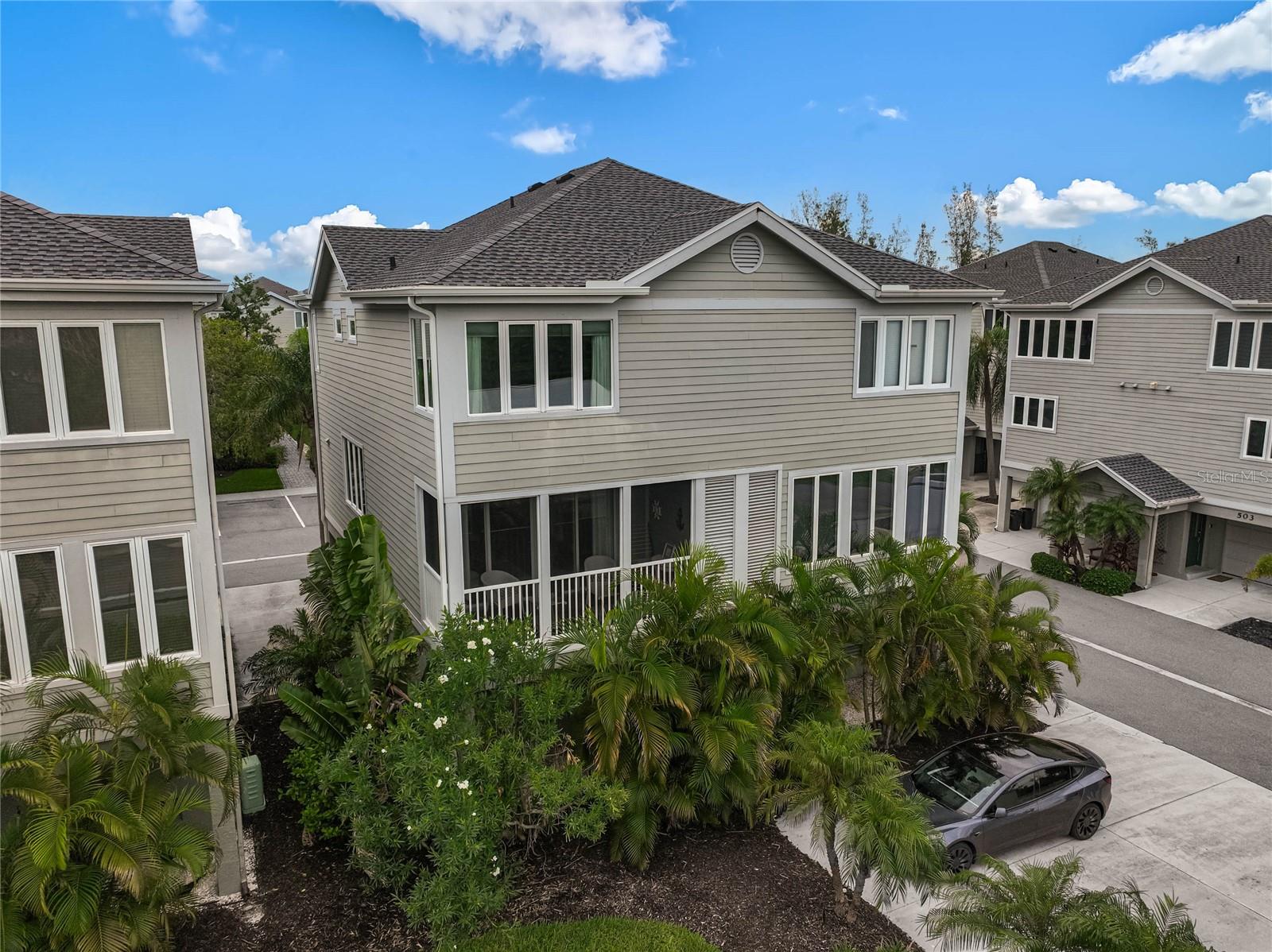 508 FOREST WAY — photo 32