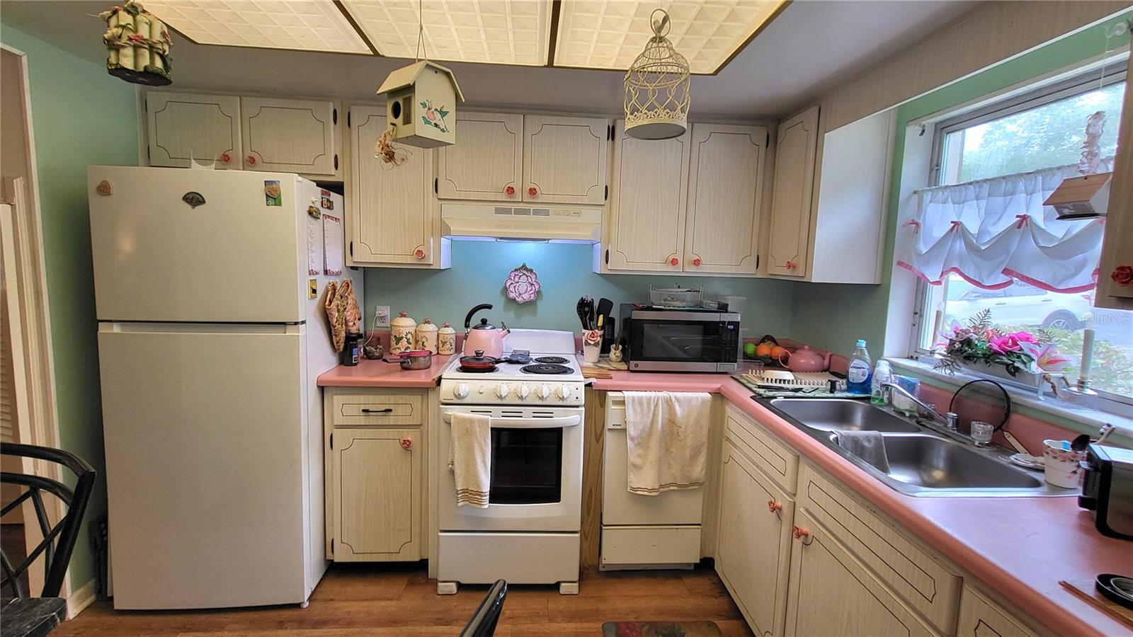 1421 NORMANDY PARK DR #4 — photo 2