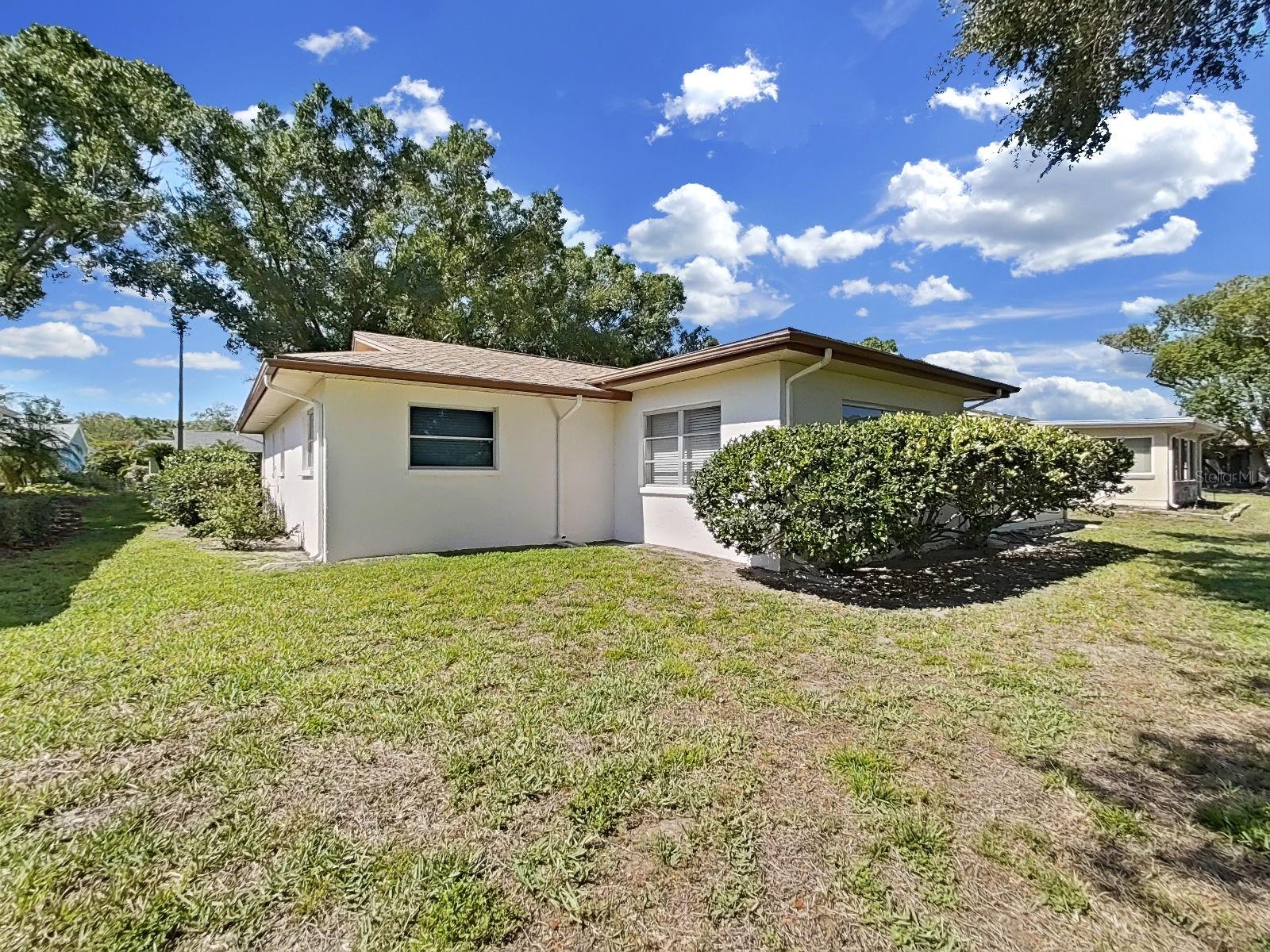 2819 THISTLE CT S — photo 32