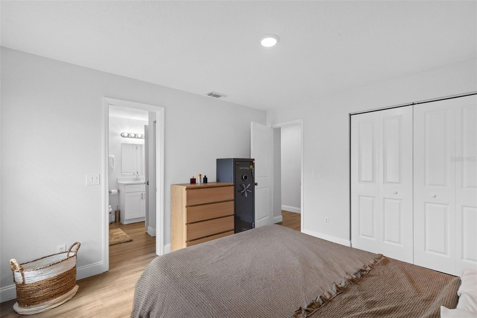 15917 COUNTRY FARM PL — photo 34