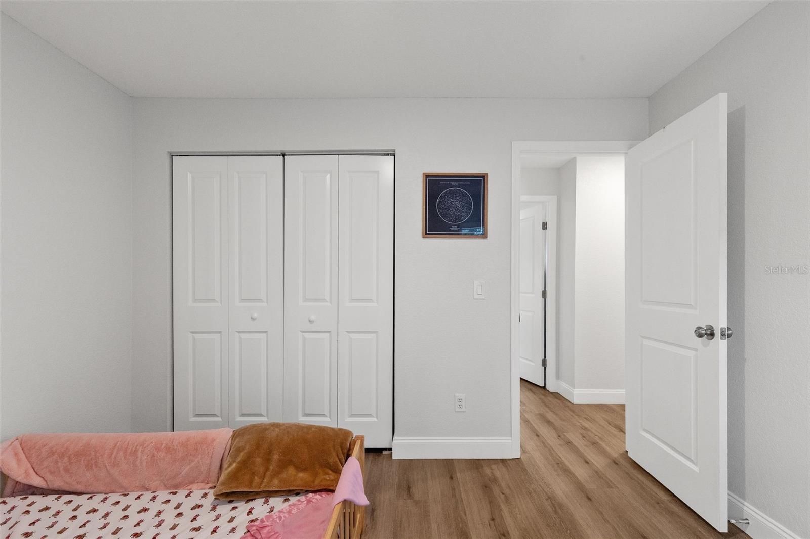 15917 COUNTRY FARM PL — photo 32