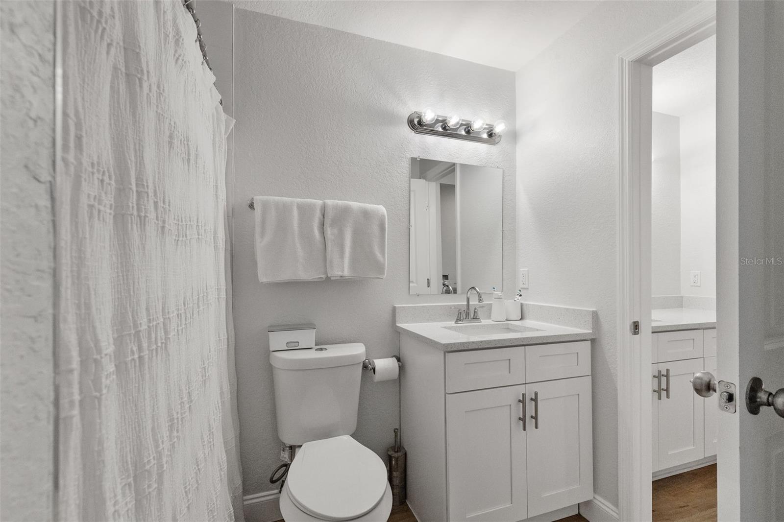 15917 COUNTRY FARM PL — photo 35