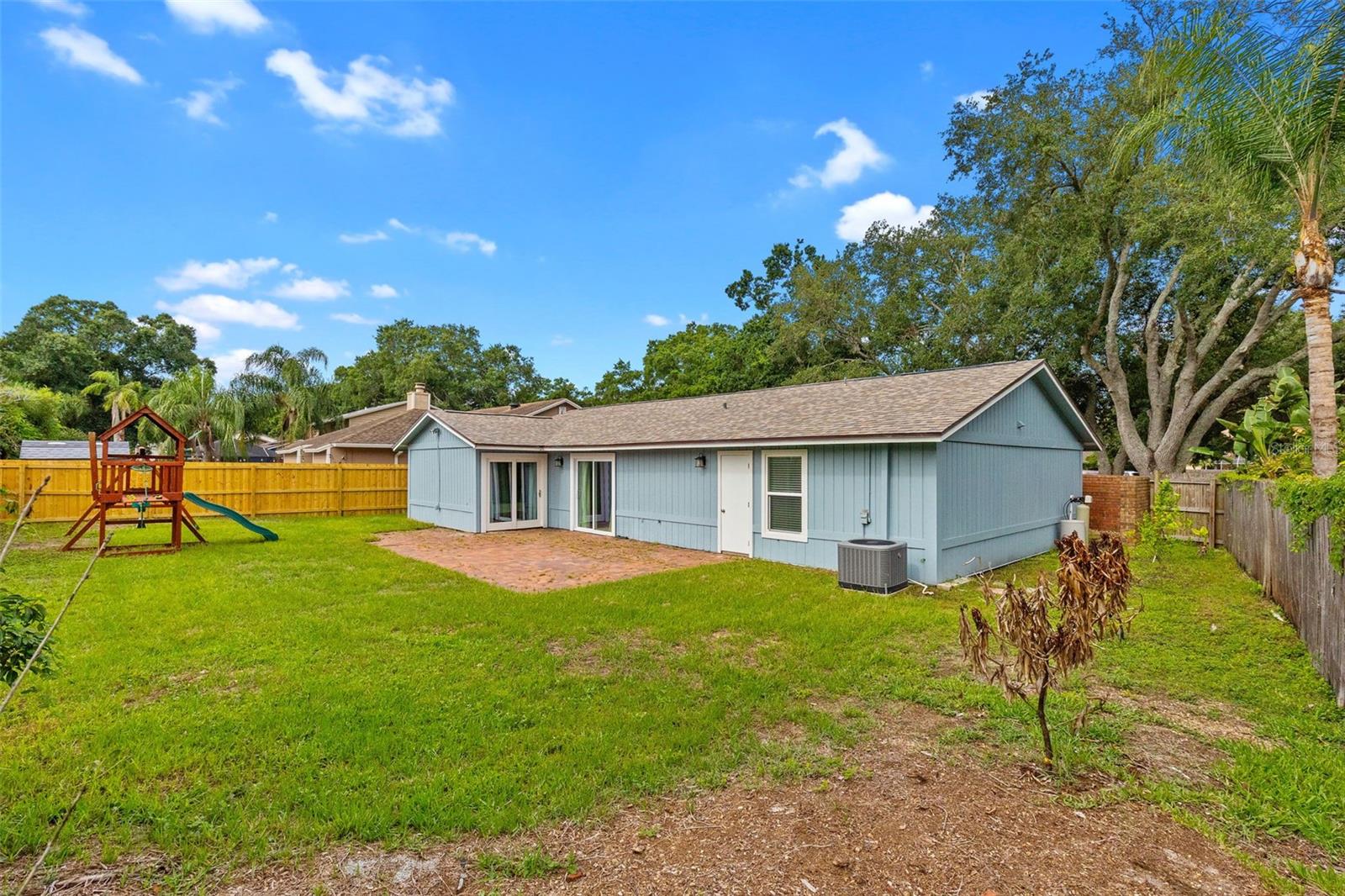 15917 COUNTRY FARM PL — photo 37
