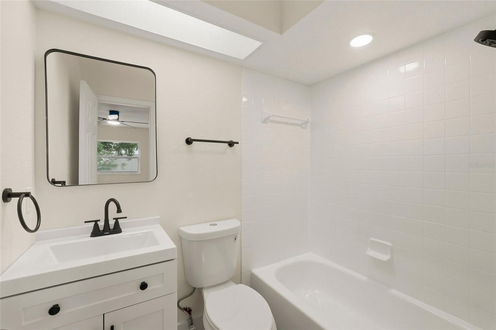 205 SOMERSET LN — photo 20