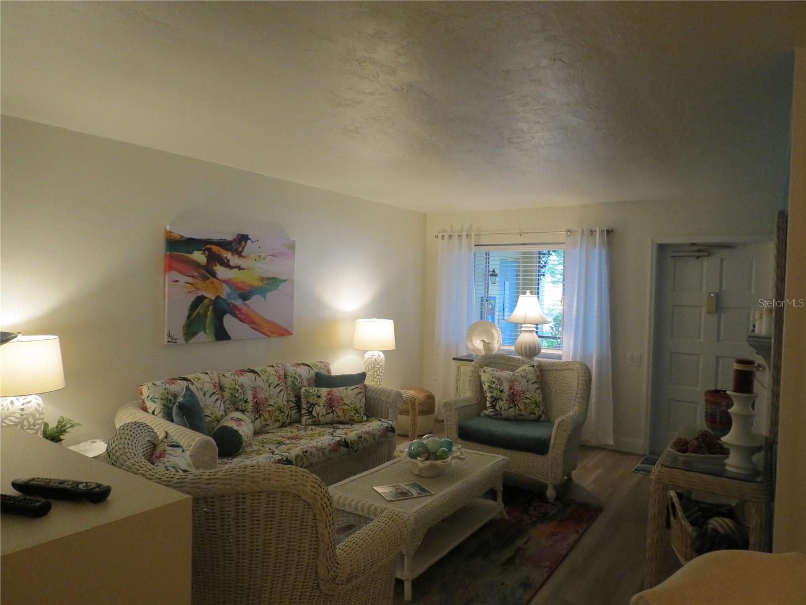 615 S PALM AVE #4 — photo 4