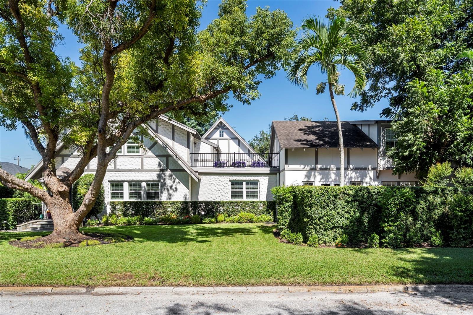 1829 BOUGAINVILLEA ST — photo 3