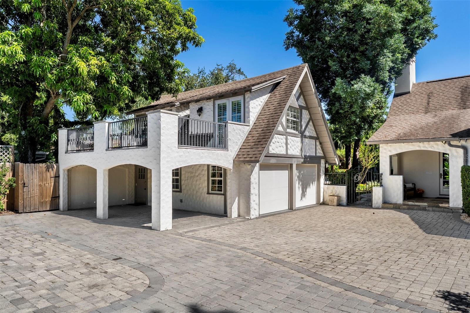 1829 BOUGAINVILLEA ST — photo 63