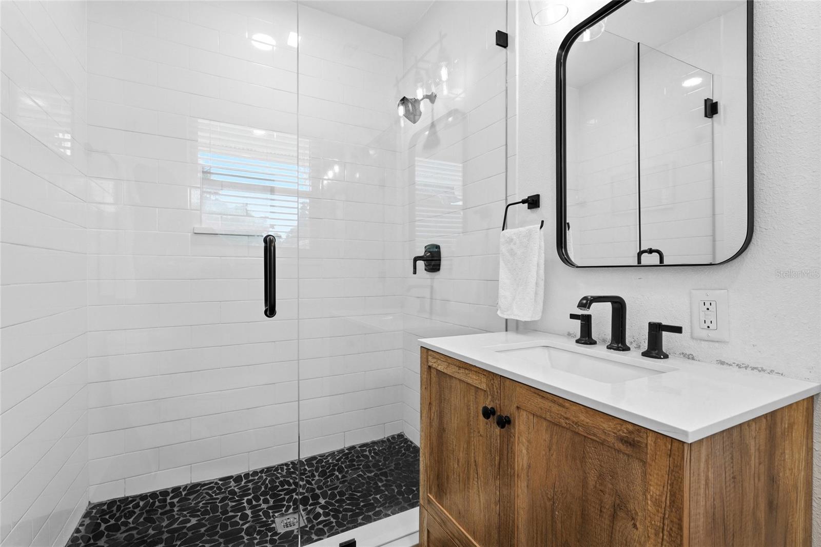 2480 ALAMEDA AVE — photo 41