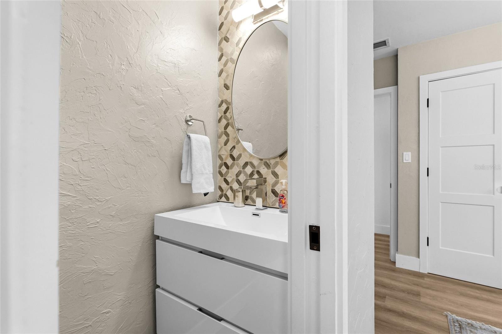 2480 ALAMEDA AVE — photo 37
