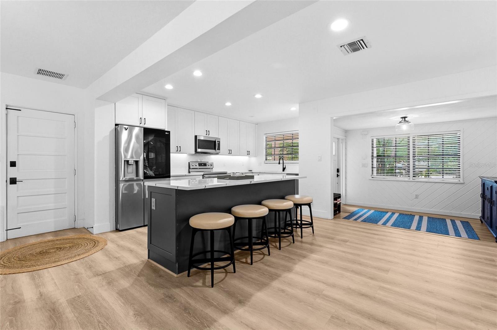 2480 ALAMEDA AVE — photo 18