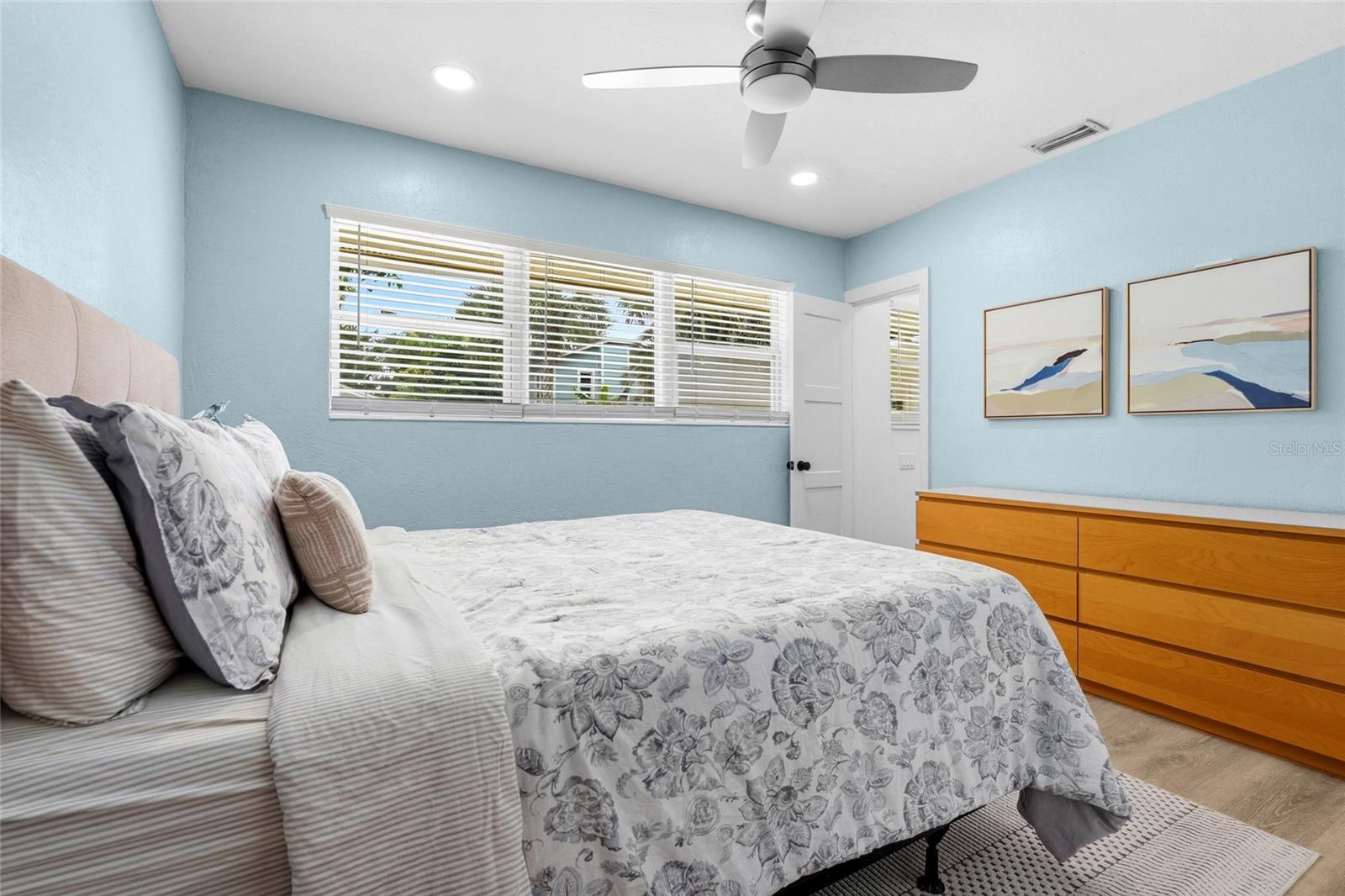 2480 ALAMEDA AVE — photo 38