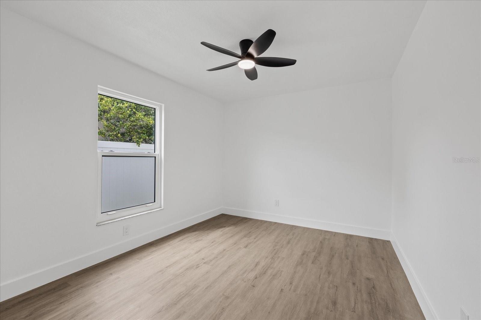 10609 OUT ISLAND DR — photo 33