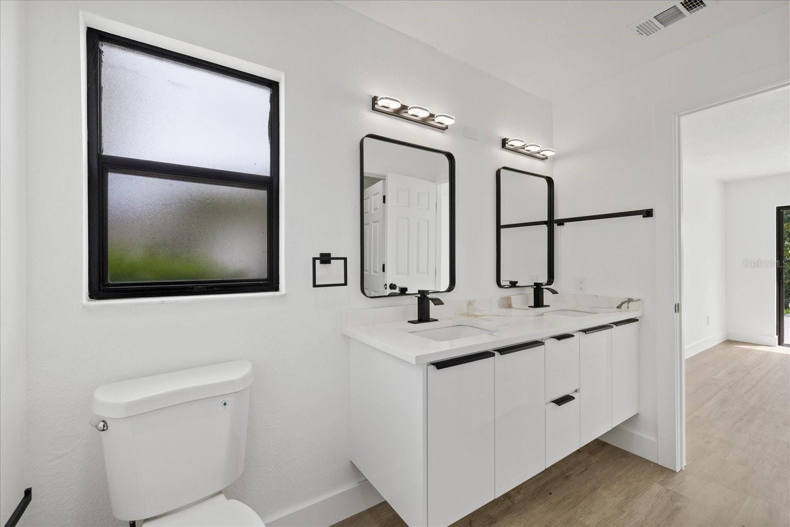 10609 OUT ISLAND DR — photo 18