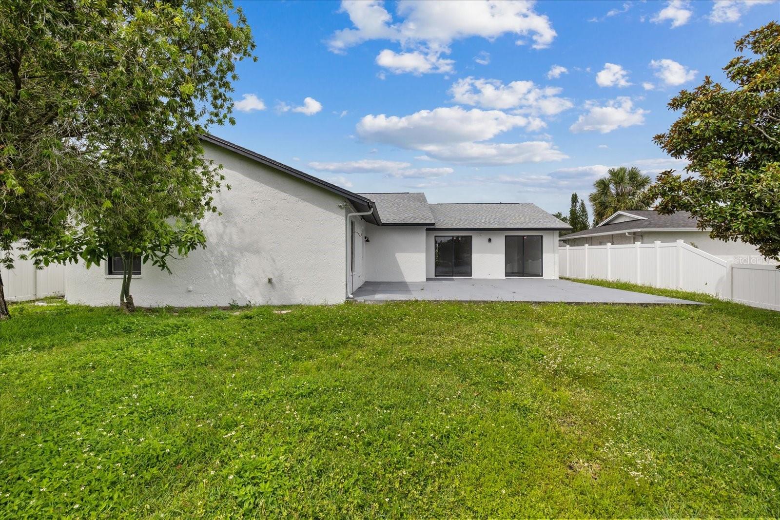 10609 OUT ISLAND DR — photo 37