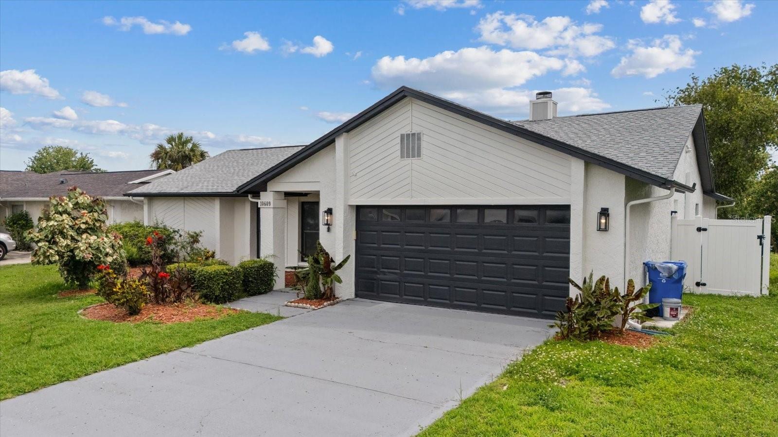 10609 OUT ISLAND DR — photo 3