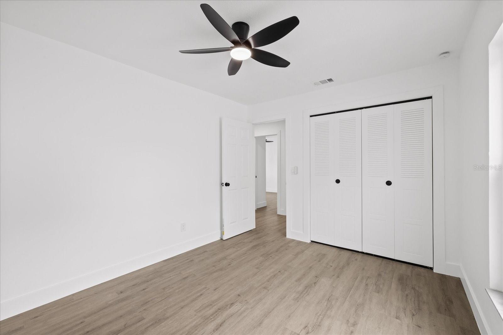 10609 OUT ISLAND DR — photo 32