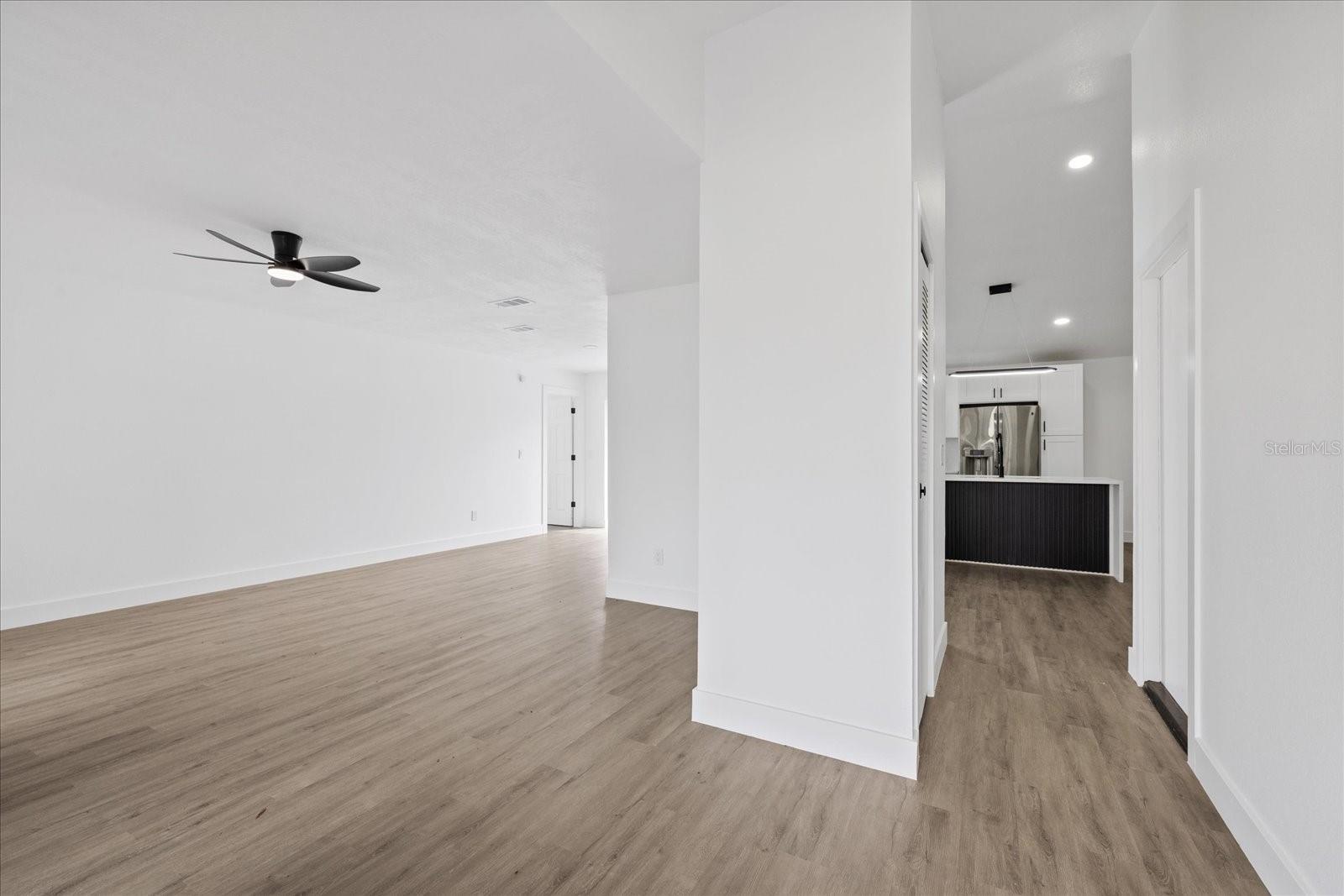 10609 OUT ISLAND DR — photo 9