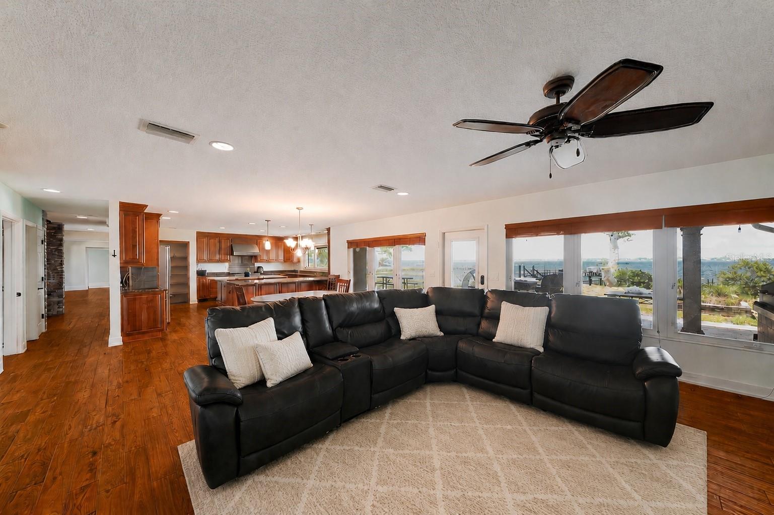 4900 RIVERVIEW BLVD — photo 17