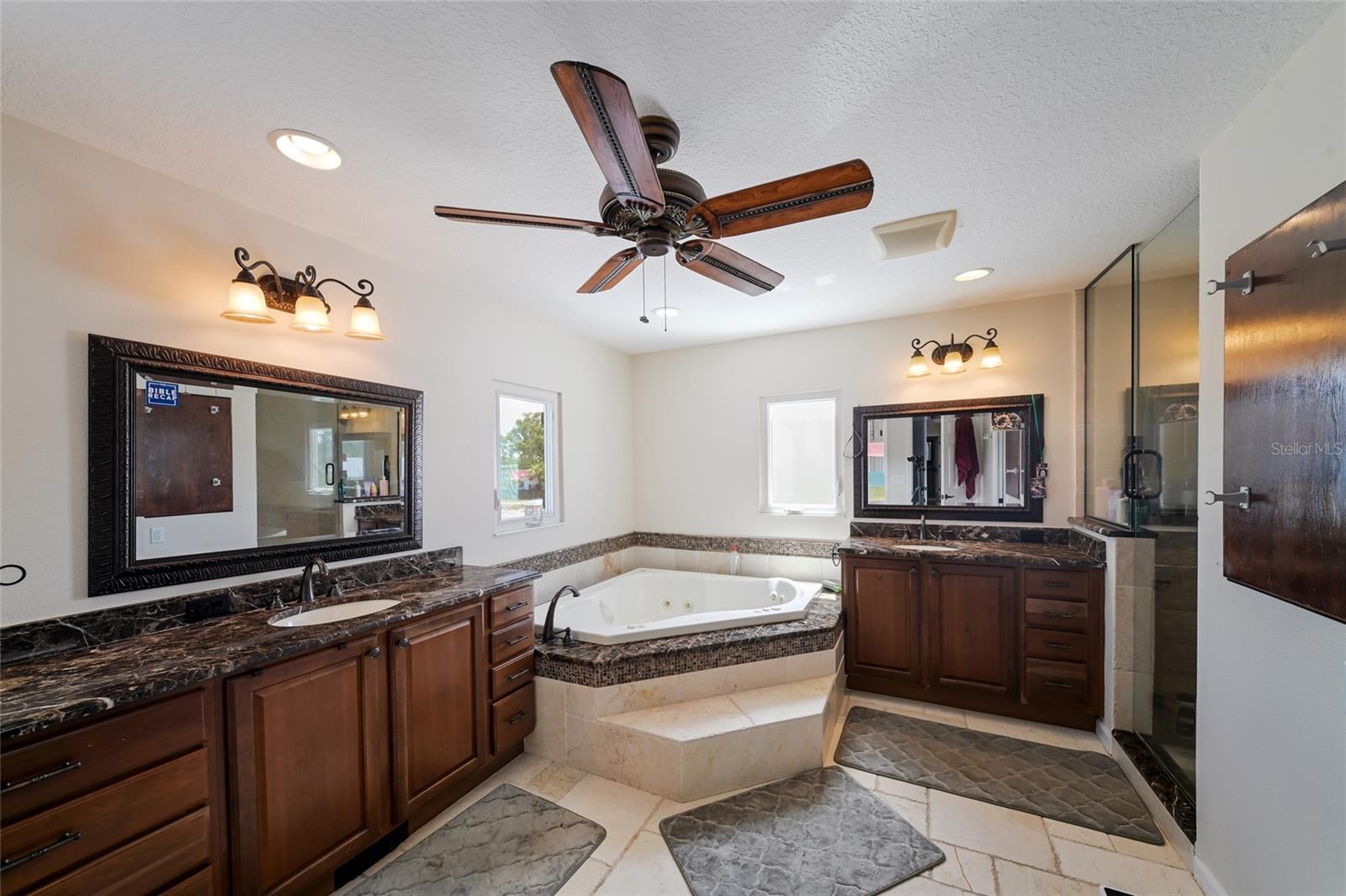 4900 RIVERVIEW BLVD — photo 39