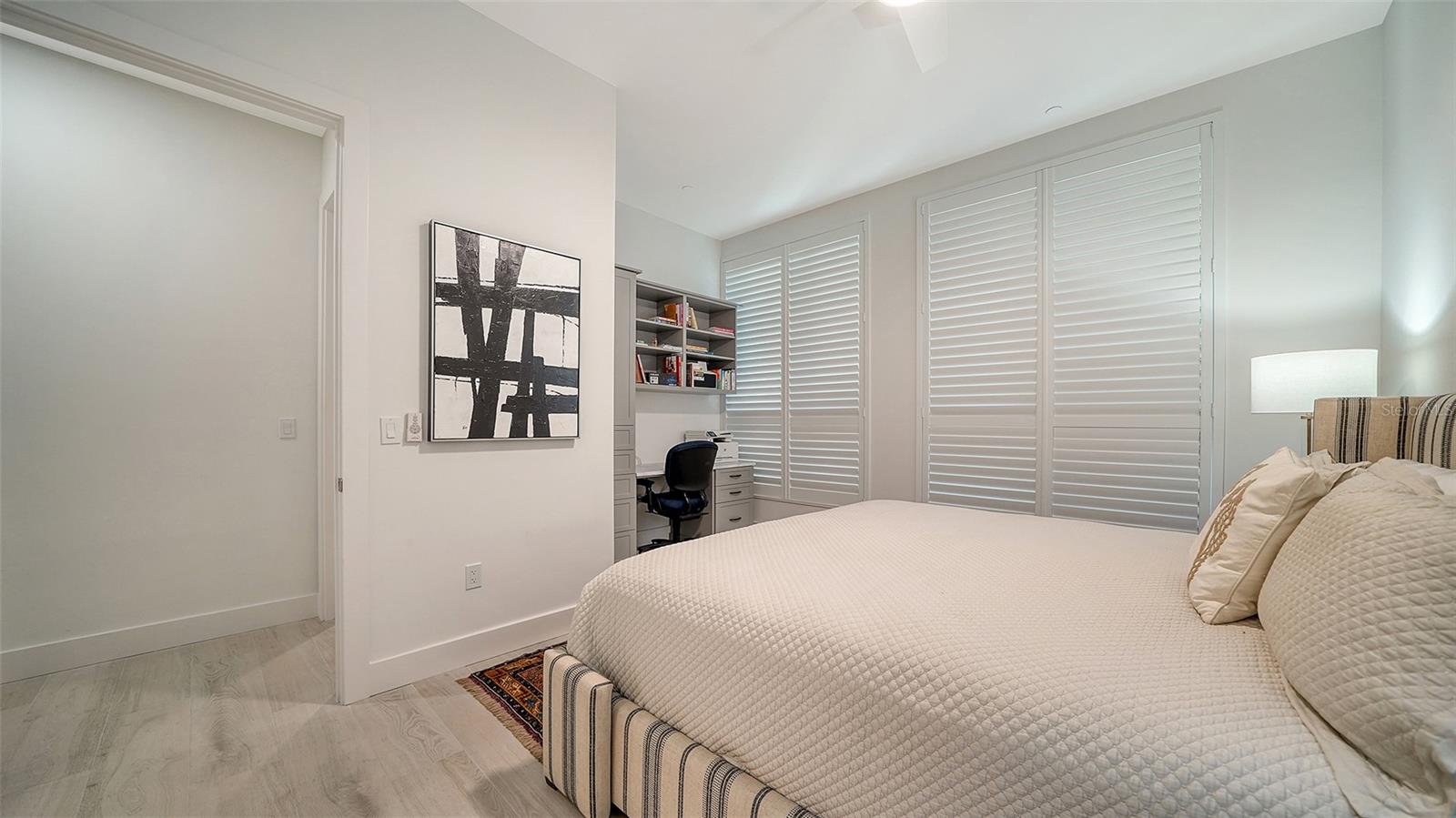 33 S PALM AVE #901 — photo 27