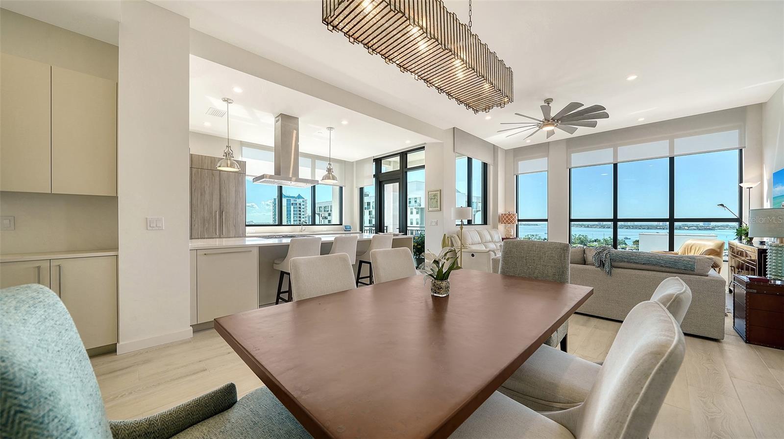 33 S PALM AVE #901 — photo 19
