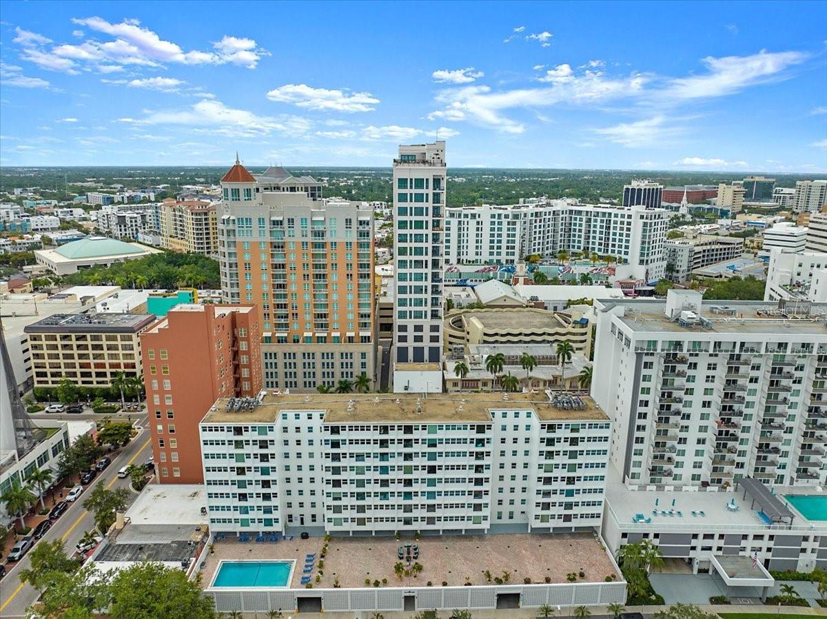 33 S PALM AVE #901 — photo 49