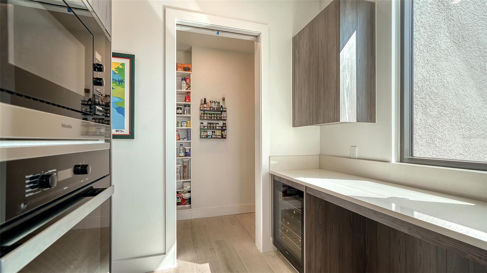 33 S PALM AVE #901 — photo 12