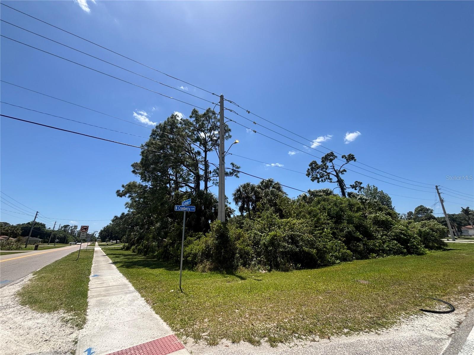 Lot #11 N CHAMBERLAIN BLVD — photo 2
