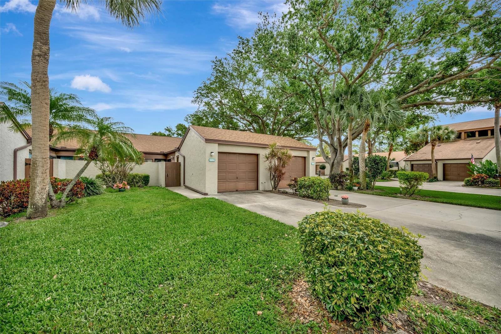 2925 PARK LAKE DR #12 — photo 43
