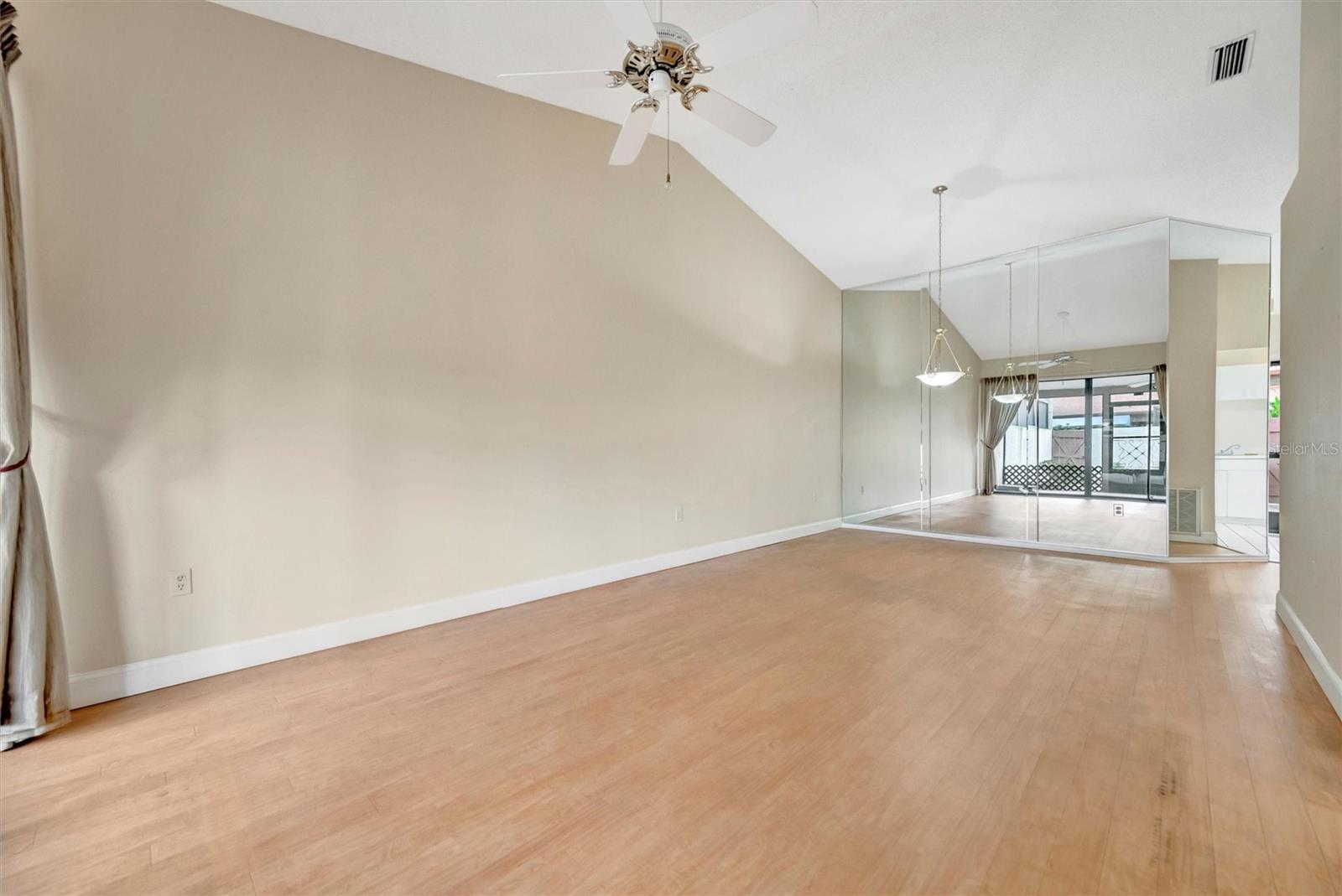 2925 PARK LAKE DR #12 — photo 10