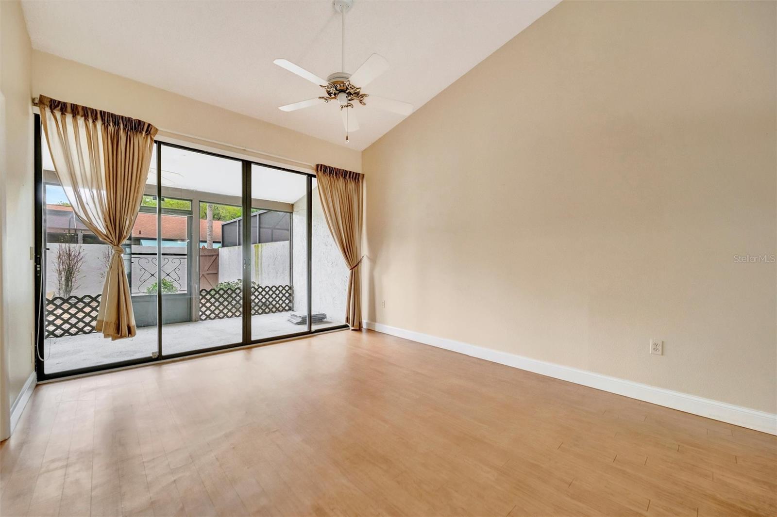 2925 PARK LAKE DR #12 — photo 13
