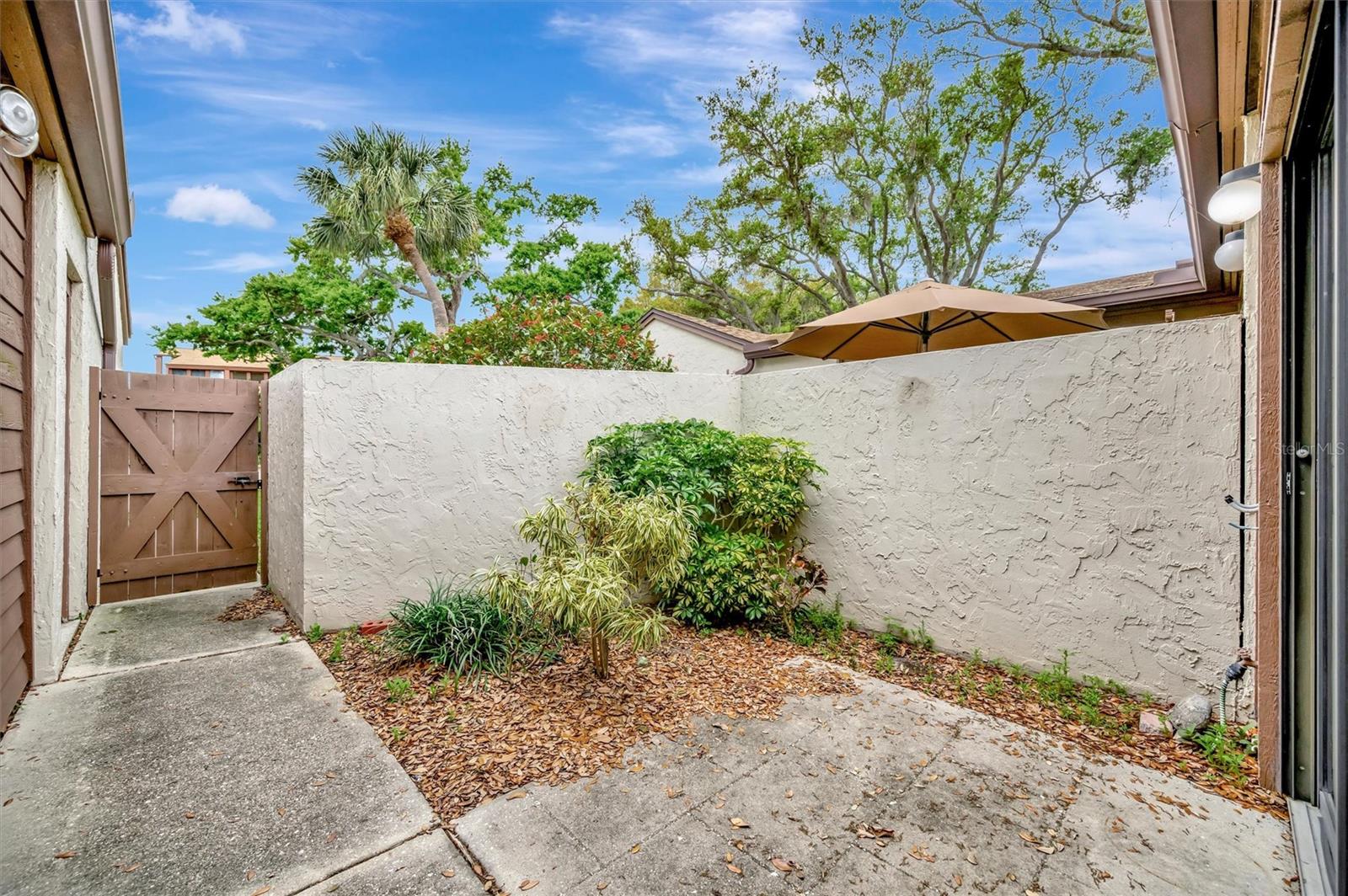 2925 PARK LAKE DR #12 — photo 4