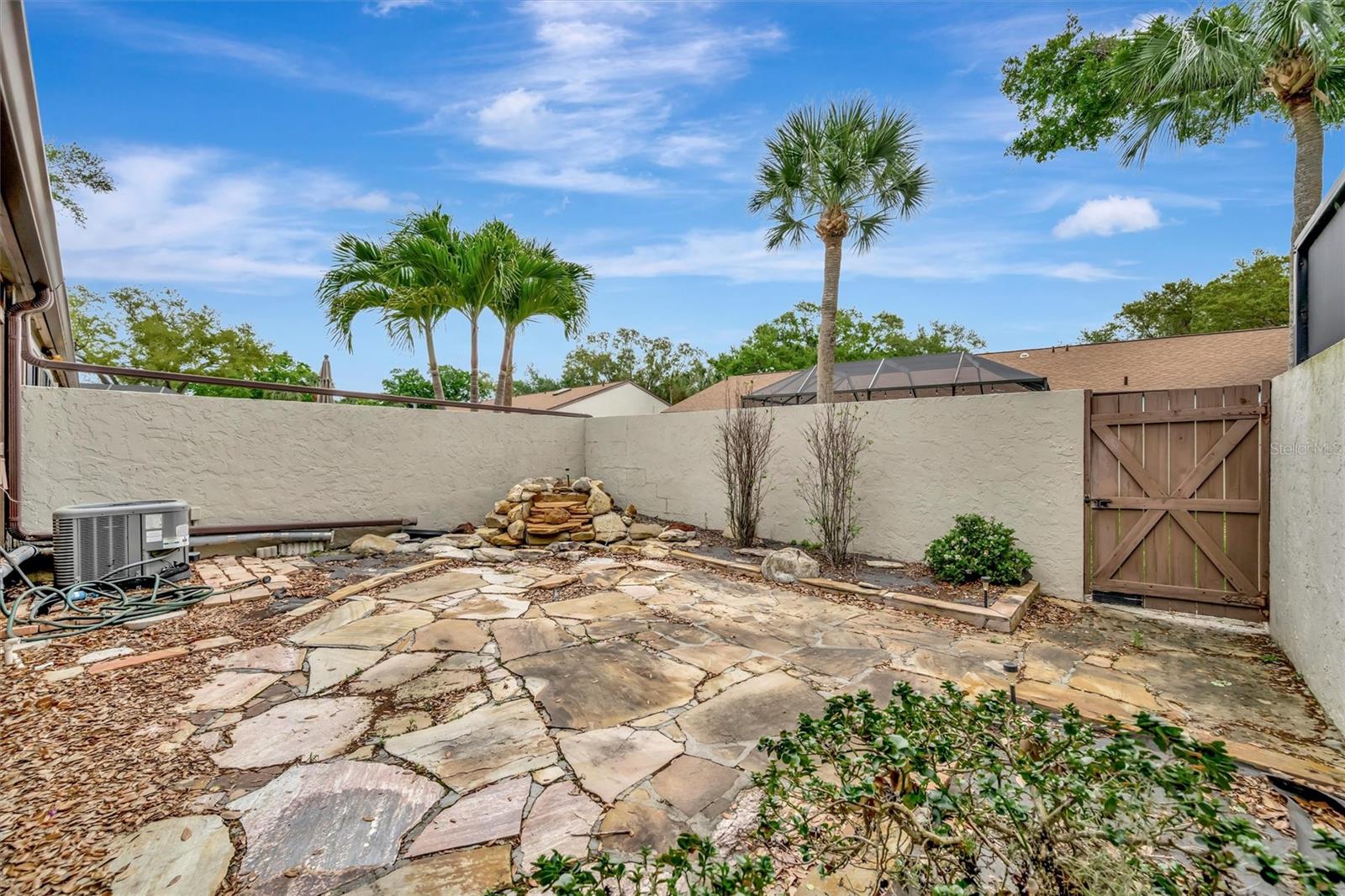 2925 PARK LAKE DR #12 — photo 32