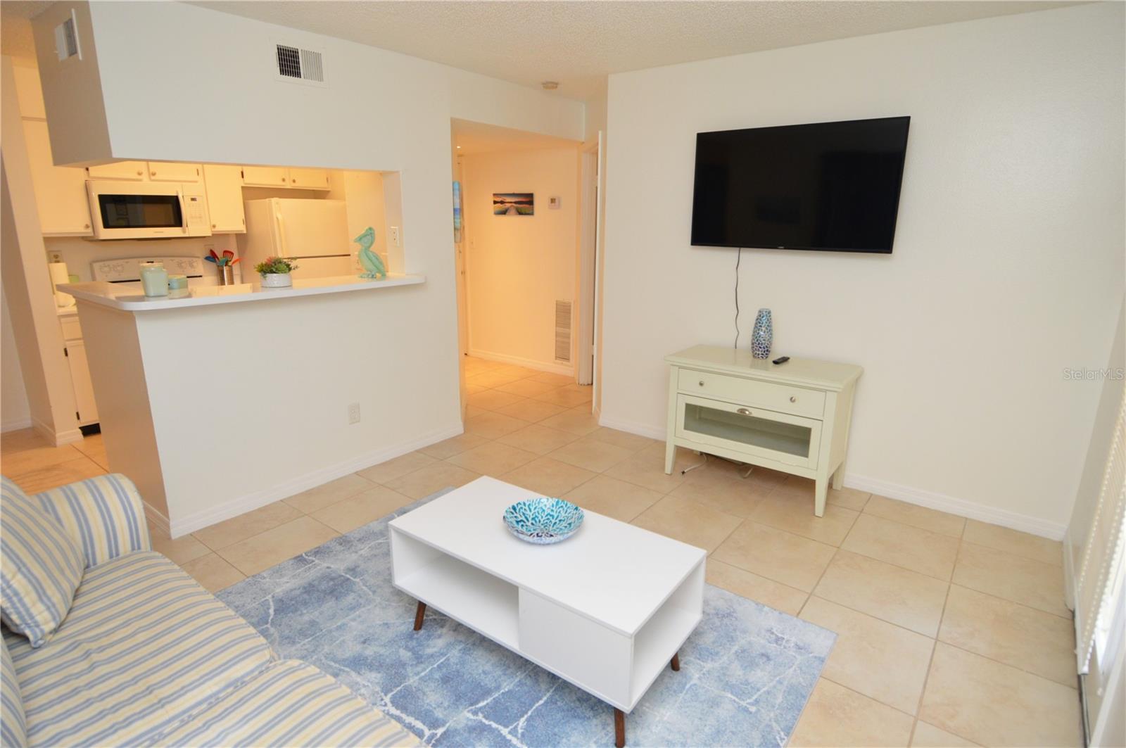 8625 MALLARD RESERVE DR #101 — photo 3